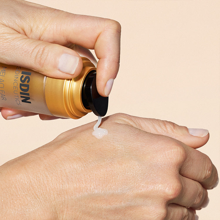 Isdinceutics Melaclear Advanced Serum - Image 3