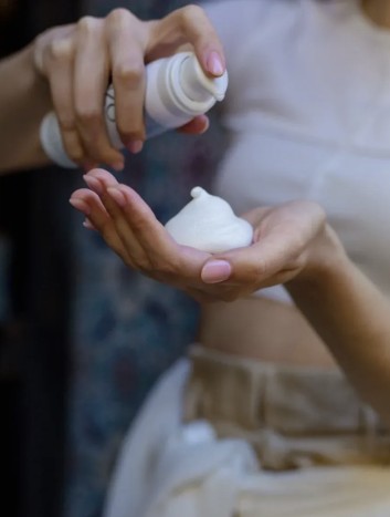TIZO SHEERFOAM™ PARA CUERPO Y ROSTRO SIN TEÑIR SPF 30 100G - Image 2